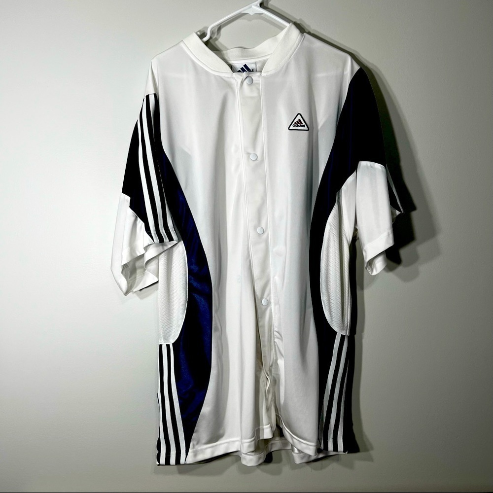 Vintage Adidas XL Short Sleeve Full Button Basketball Warm up Shirt & Sweatpants